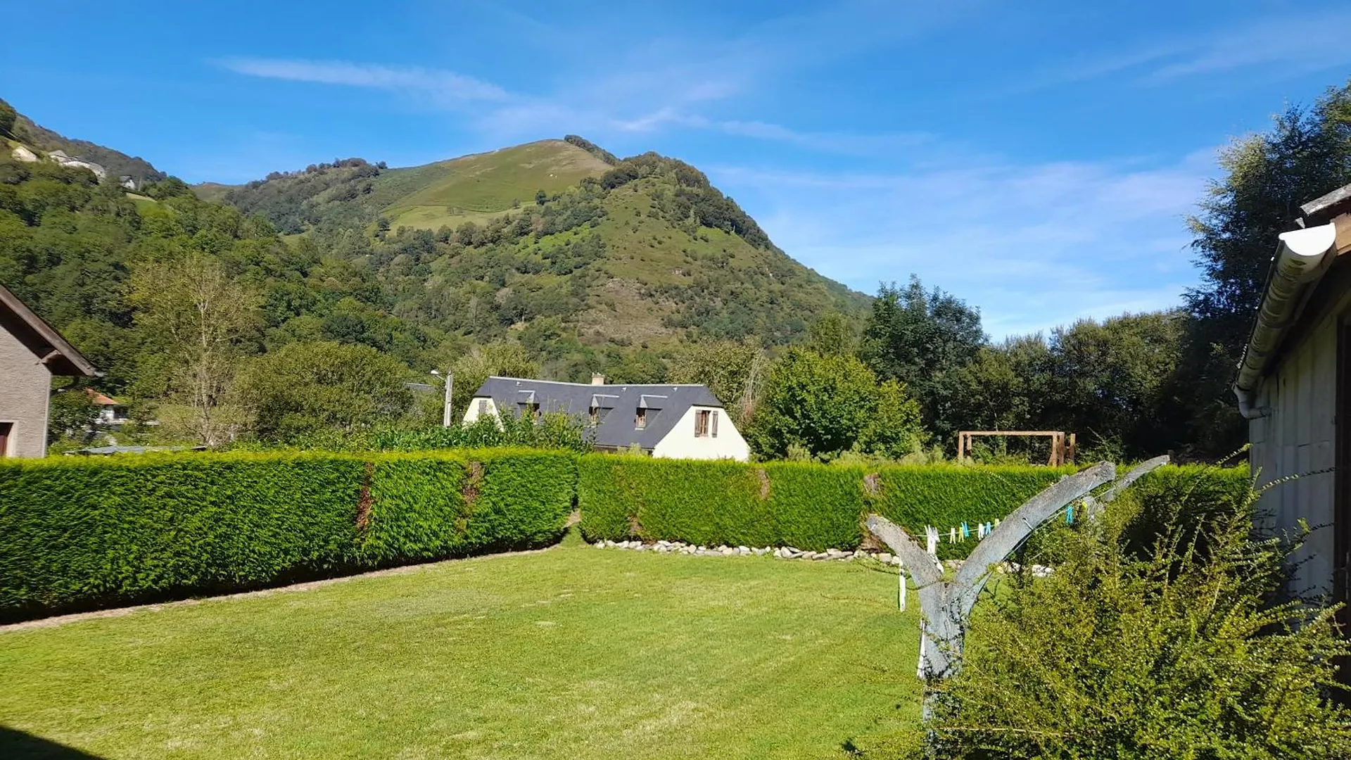 Holiday home Maison De Montagne Avec Jardin Privatif Sarrancolin