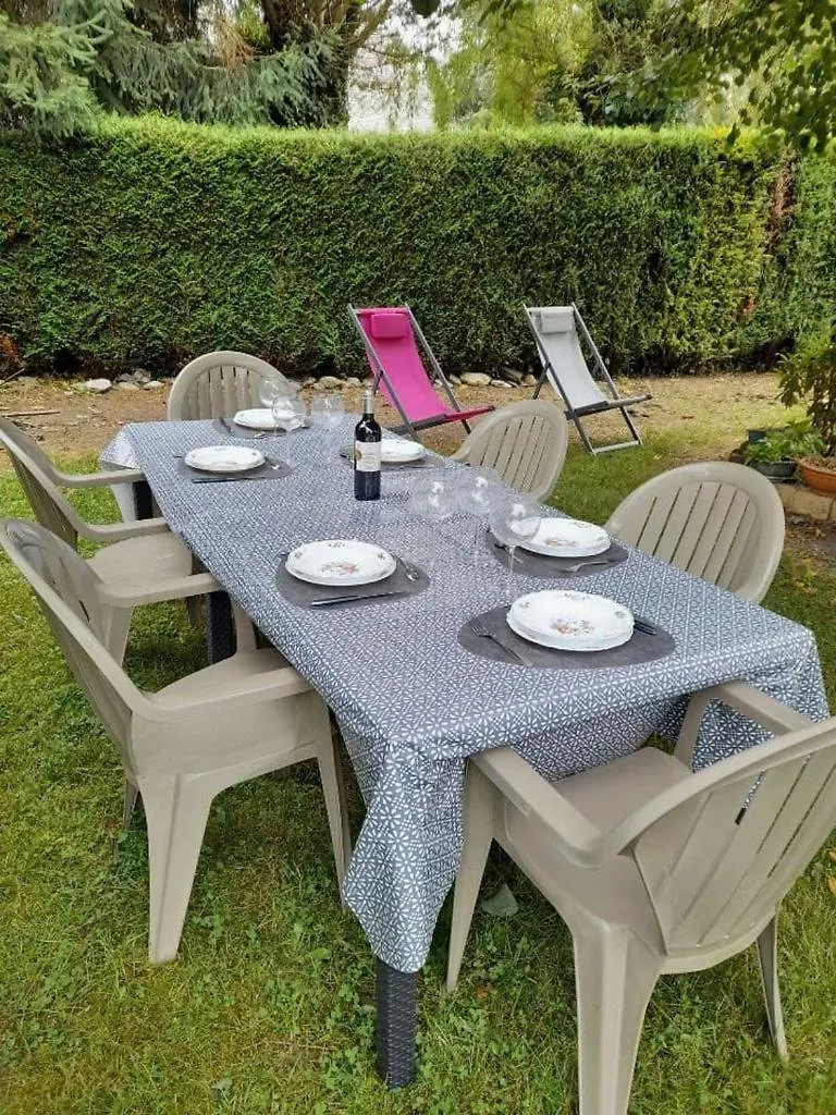 Maison De Montagne Avec Jardin Privatif Sarrancolin 0*,  France